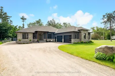 7 Reynolds Road, Tiny, On L0l 2t0