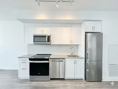 681 Yonge Street 708, Barrie, On L9j 0k1