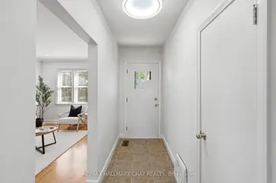 174 St Vincent Street, Barrie, On L4m 3z2