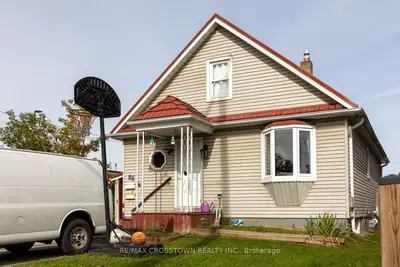 86 Victoria Street, Barrie, On L4n 2j1