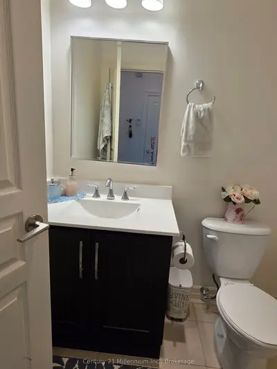 1 Shipyard Lane 203, Collingwood, On L9y 0w2