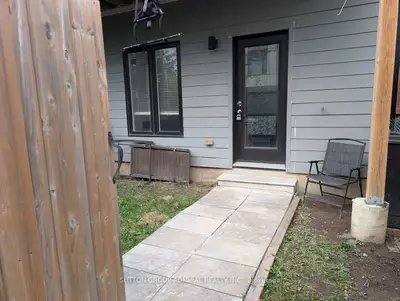 540 Essa Road 17 Bachelor, Barrie, On L4n 9e5