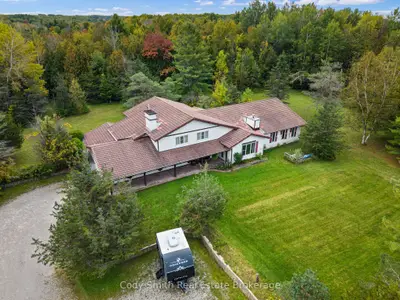 2080 Sandhill Road, Tay, On L0k 2c0