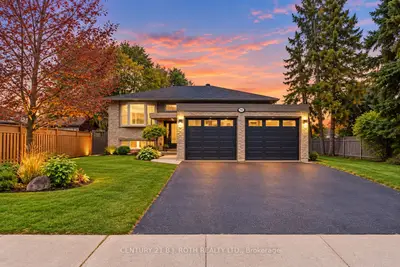 93 Grove Street E, Barrie, On L4m 5g2