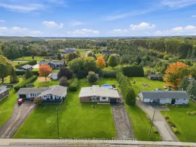 385 Lafontaine Road W, Tiny, On L9m 0h1