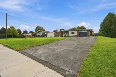 385 Lafontaine Road W, Tiny, On L9m 0h1