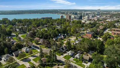 109 Codrington Street, Barrie, On L4m 1r8