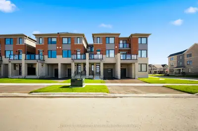 61 Vinewood Crescent, Barrie, On L9j 0b7