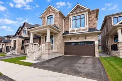 84 Gretzky Avenue, Barrie, On L9j 0y7