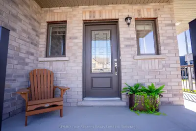 33 KERR Street, Collingwood, ON L9Y 4B6