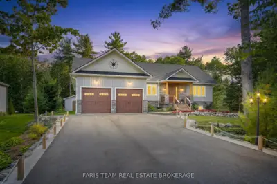 15 Stoney Road, Tiny, On L9m 0h2