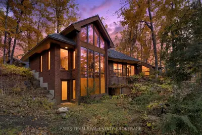 15 SCOTTDALE Drive, Oro-Medonte, ON L0L 1T0