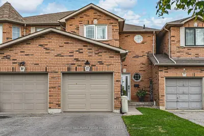 17 Bruce Crescent, Barrie, On L4n 8t8