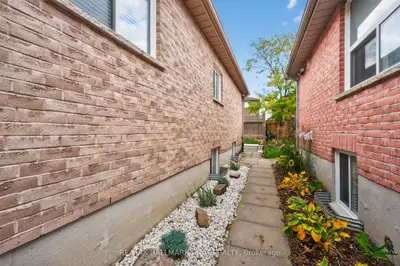 158 Pringle Drive Lower, Barrie, On L4n 0r3