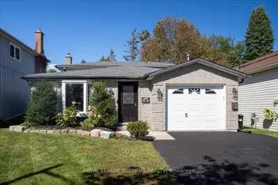 46 Ridgeway Avenue Upper, Barrie, On L4n 5l2
