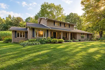 9 Mills Circle, Springwater, On L9x 0j7