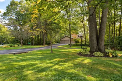 9 Mills Circle, Springwater, On L9x 0j7