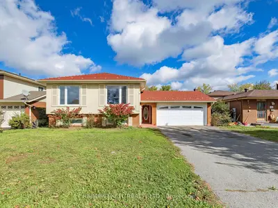 25 Grand Place, Barrie, On L4n 4y3