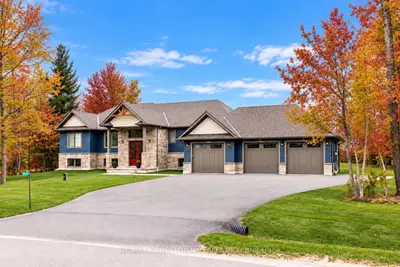 2055 Elana Drive, Severn, On L3v 0c1