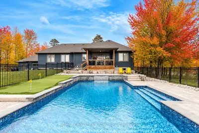 2055 Elana Drive, Severn, On L3v 0c1