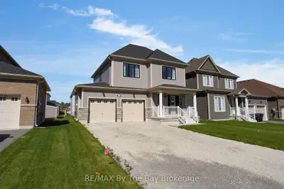 214 Cubitt Street, Clearview, On L0m 1s0