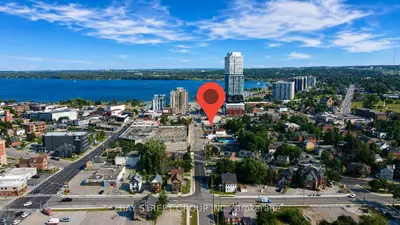 66 Maple Avenue 101, Barrie, On L4n 1r8