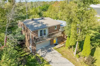 224 Lakeshore Road W, Oro-medonte, On L0l 2e0