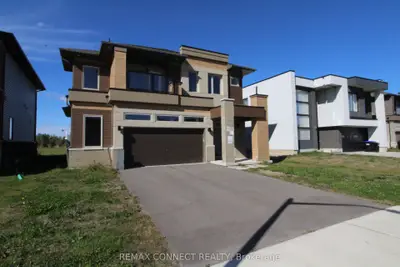 3715 Quayside Drive, Severn, On L3v 8m9