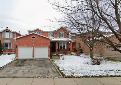 35 Raquel Street, Barrie, On L4n 9s4