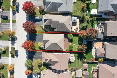 32 Davis Street, Collingwood, On L4p 3t8