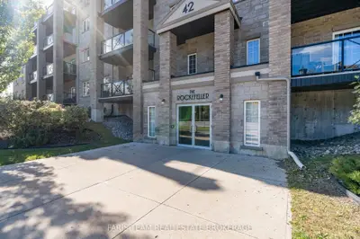 42 Ferndale Drive S 212, Barrie, On L4n 2m5