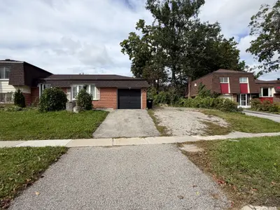 2 Birchwood Drive, Barrie, On L4m 4z3