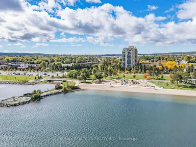 75 Ellen Street 1111, Barrie, On L4n 7r6