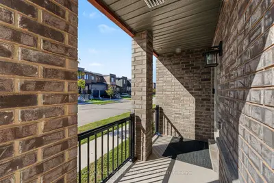 11 Turnberry Lane, Barrie, On L9j 0m8