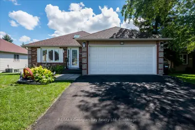 359 Galloway Boulevard, Midland, On L4r 5b2