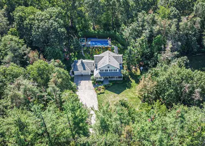 1739 Loretta Avenue, Severn, On L3v 7w2