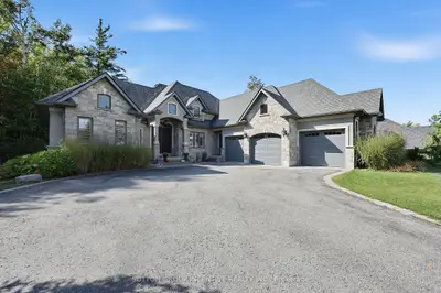 18 WENDAT Trail, Springwater, ON L4M 6T4