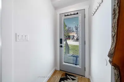160 Duckworth Street, Barrie, On L4m 3w4
