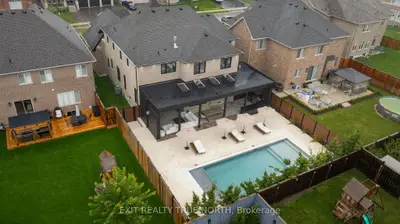 106 Rugman Crescent, Springwater, On L9x 2a5