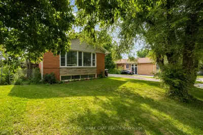 254 St Vincent Street, Barrie, On L4m 3z8
