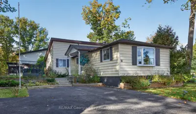 18 Sallows Drive, Tay, On L0k 2a0