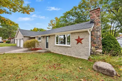 1687 River Road W, Wasaga Beach, On L9z 2s2