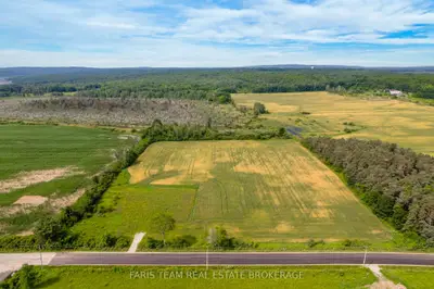 570 Curry Road, Penetanguishene, On L9m 2c8