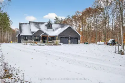 3511 Rainbow Valley Road W, Springwater, On L0m 1s0