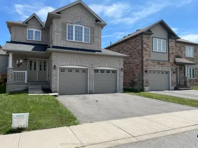 20 CREW Court, Barrie, ON L4N 5S4