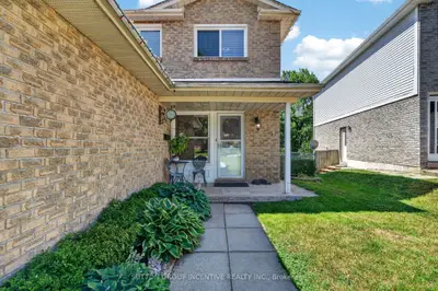 26 Fox Run, Barrie, On L4n 5l5