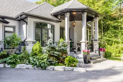 2 Sycamore Circle, Springwater, On L0l 2k0