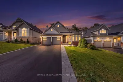 16 OAKMONT Avenue, Oro-Medonte, ON L0L 2L0