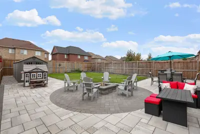 28 Samuel Crescent, Springwater, On L9x 0s3