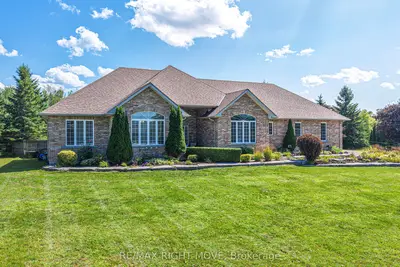 1043 Hurlwood Lane, Severn, On L3v 6h4